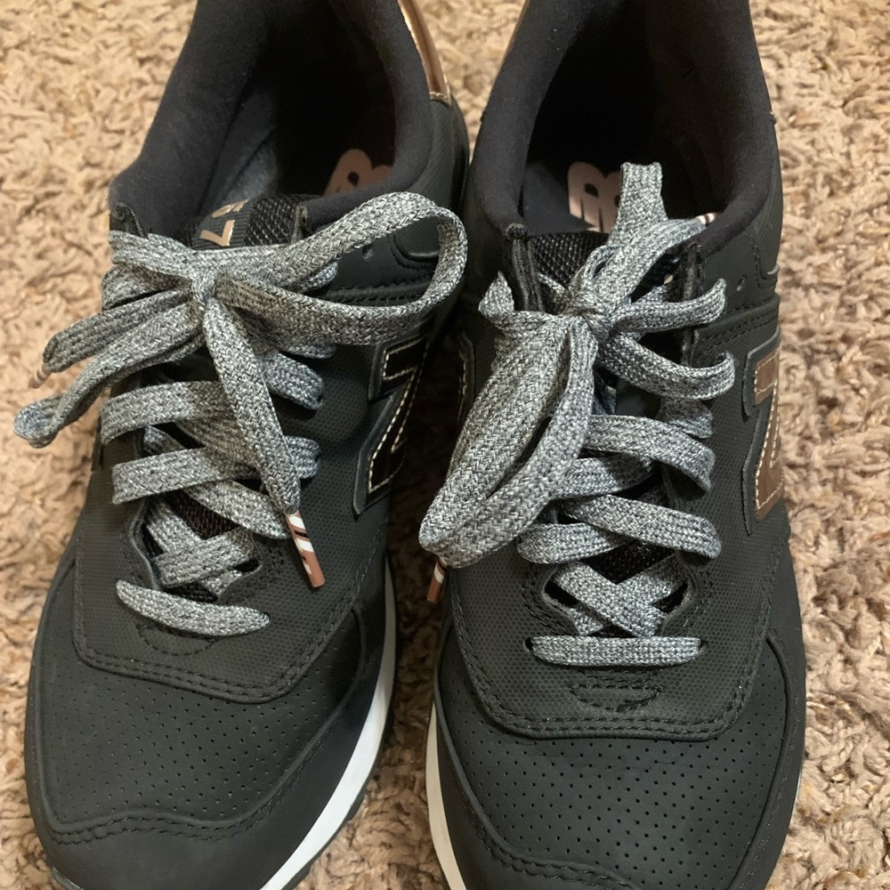 Women’s New Balance 574